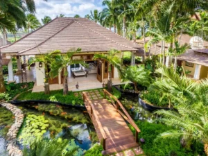 Elegant Beach Estate with Private Pool and Views of the Caribbean Sea from VILLAWAY®