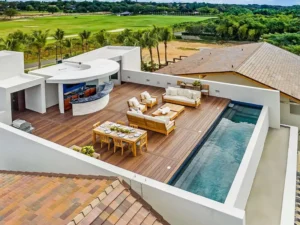 Elegant Contemporary Beach Estate with Private Pool from VILLAWAY®